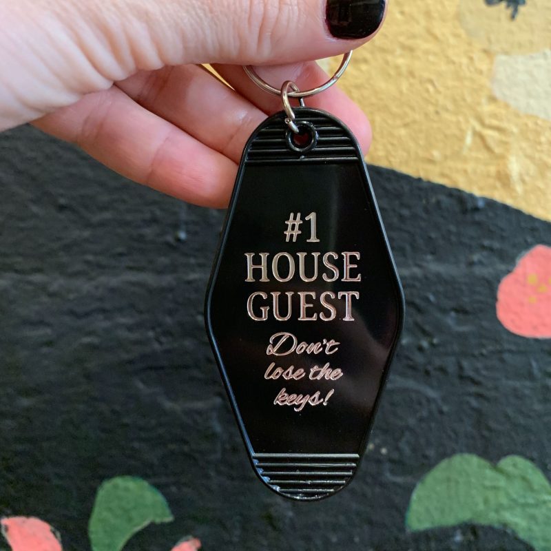 1 House Guest Dont Lose the Keys Motel Style Keychain 4