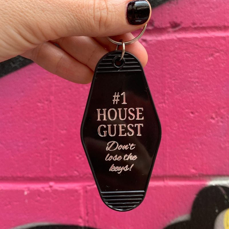 1 House Guest Dont Lose the Keys Motel Style Keychain