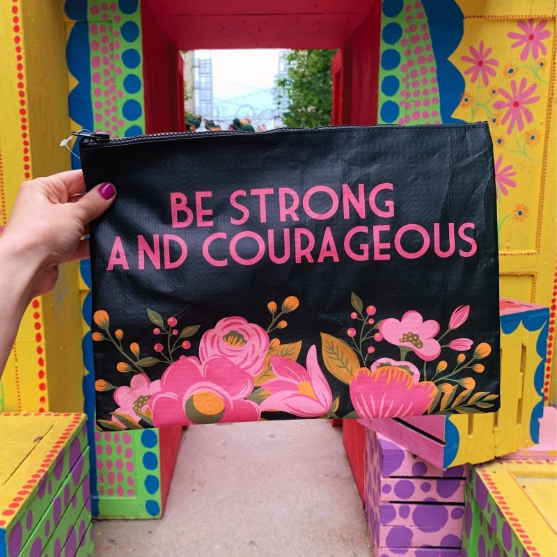 Be Strong And Courageous Zipper Folder Double sided Camo Pouch 14 25 x 10 dc0864e2 d2fb 4363 b75c e40780233d4c