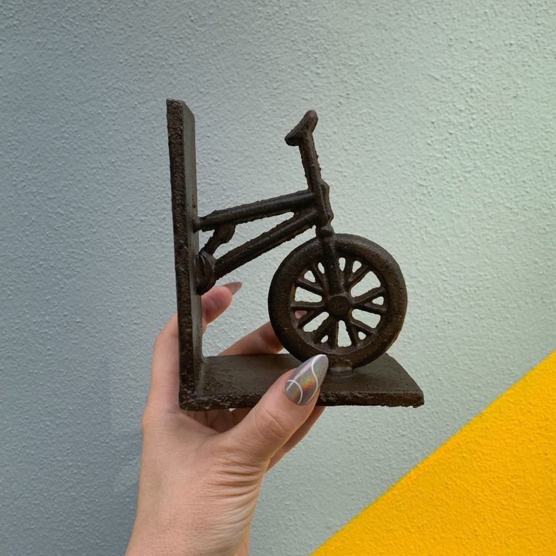 Cast Iron Bike Bookends Set Decorative Brown Bicycle Bookshelf Stand Support Brace Holder