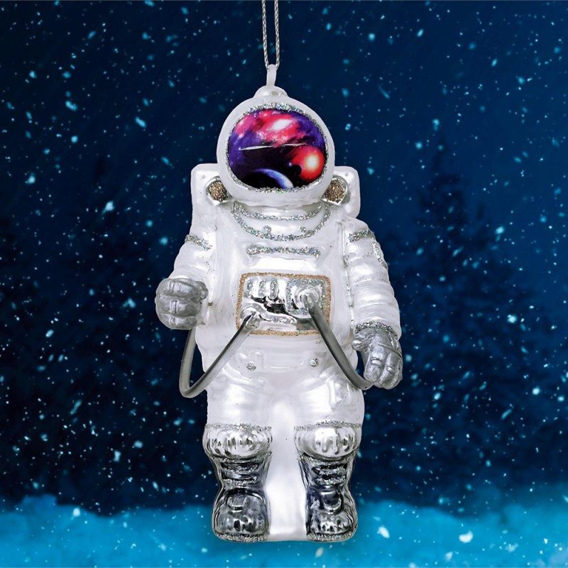 ForProduct 01AstronautGlassChristmasOrnamentNightTimeOutdoorSnowRedCarOrnaments