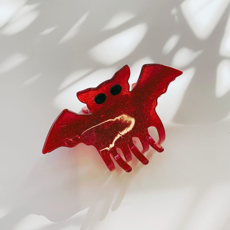 Velvet Claws Red Glitter Bat Mini Hair Claw Claw Clip in Velvet Travel Bag b67d261a c9f9 4fe0 a226 028a726a7bd2