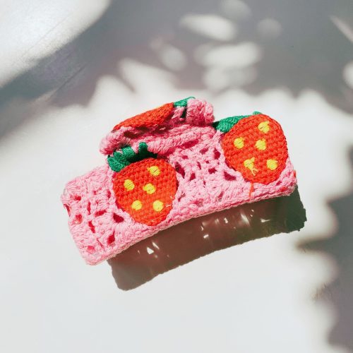 Velvet Claws Strawberry Granny Square Hair Claw Claw Clip in Velvet Travel Bag 10