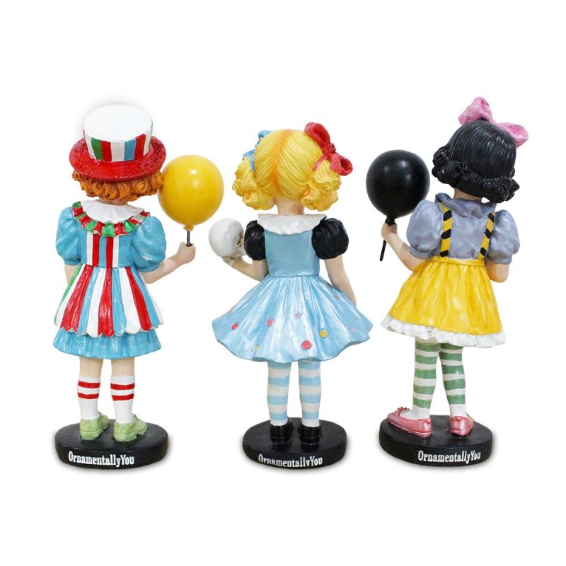 WBM 02SpookyVictorianMasqueradeGirlTrio 6TrickorTreatClownFigurinesandHauntinglyElegantHalloweenDecor