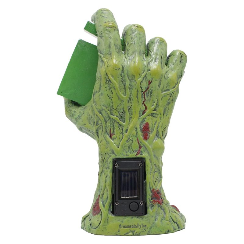 WBM 04HorrorFilmNightZombieHandStatue 10SolarPoweredHalloweenThemedGardenFigurine